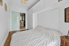 PARIS 20 - RUE DU CHER - OFF MARKET 8