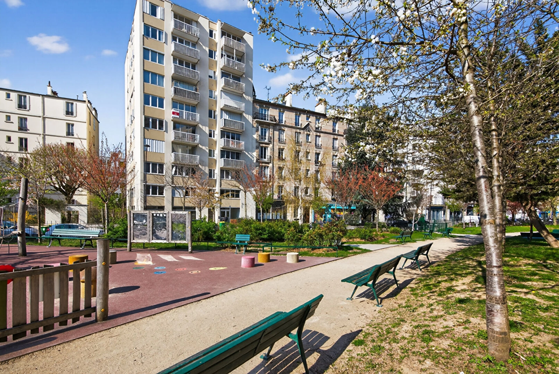 PARIS 20 - PIXERECOURT 11