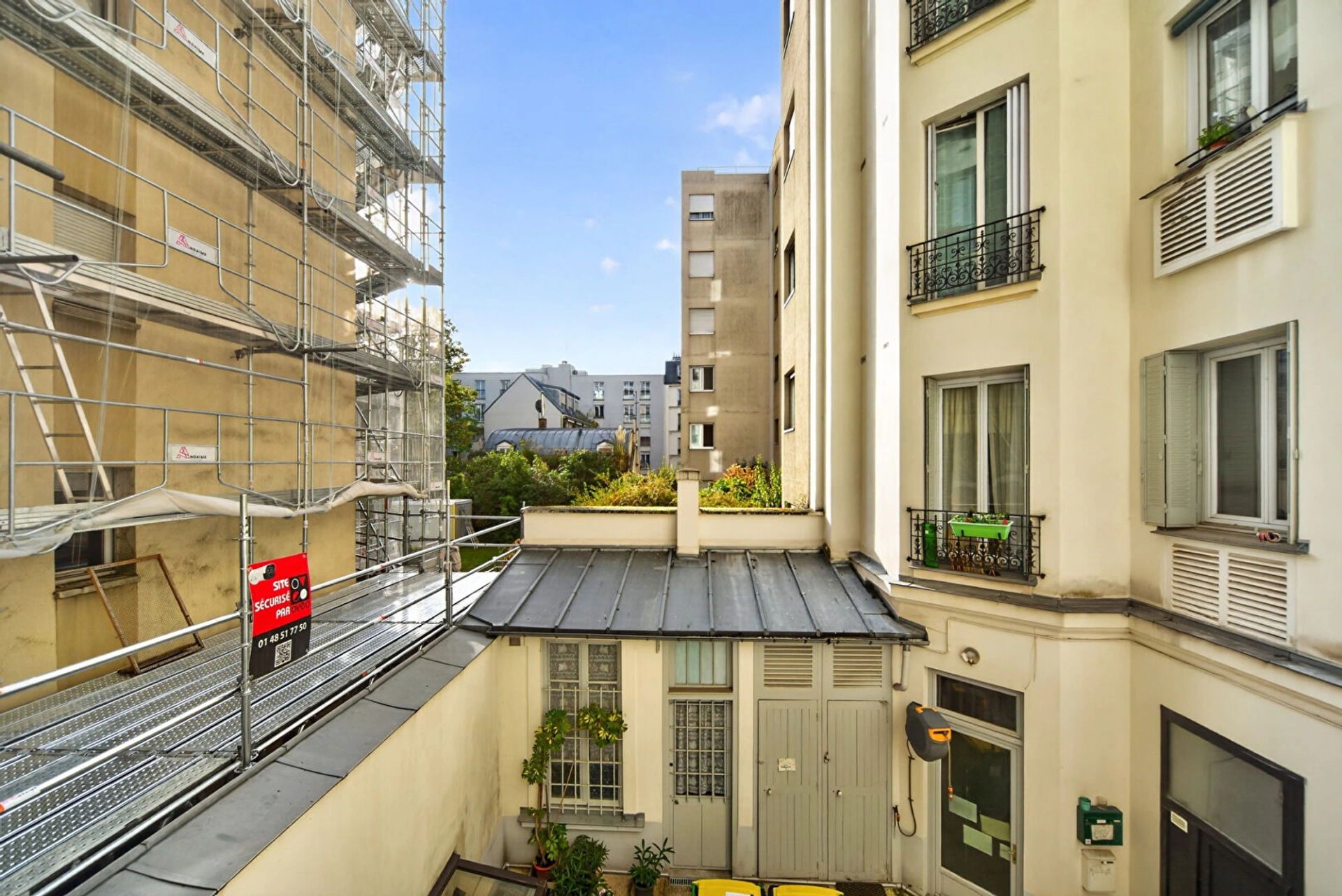 Appartement Paris 2 pièce(s) 12