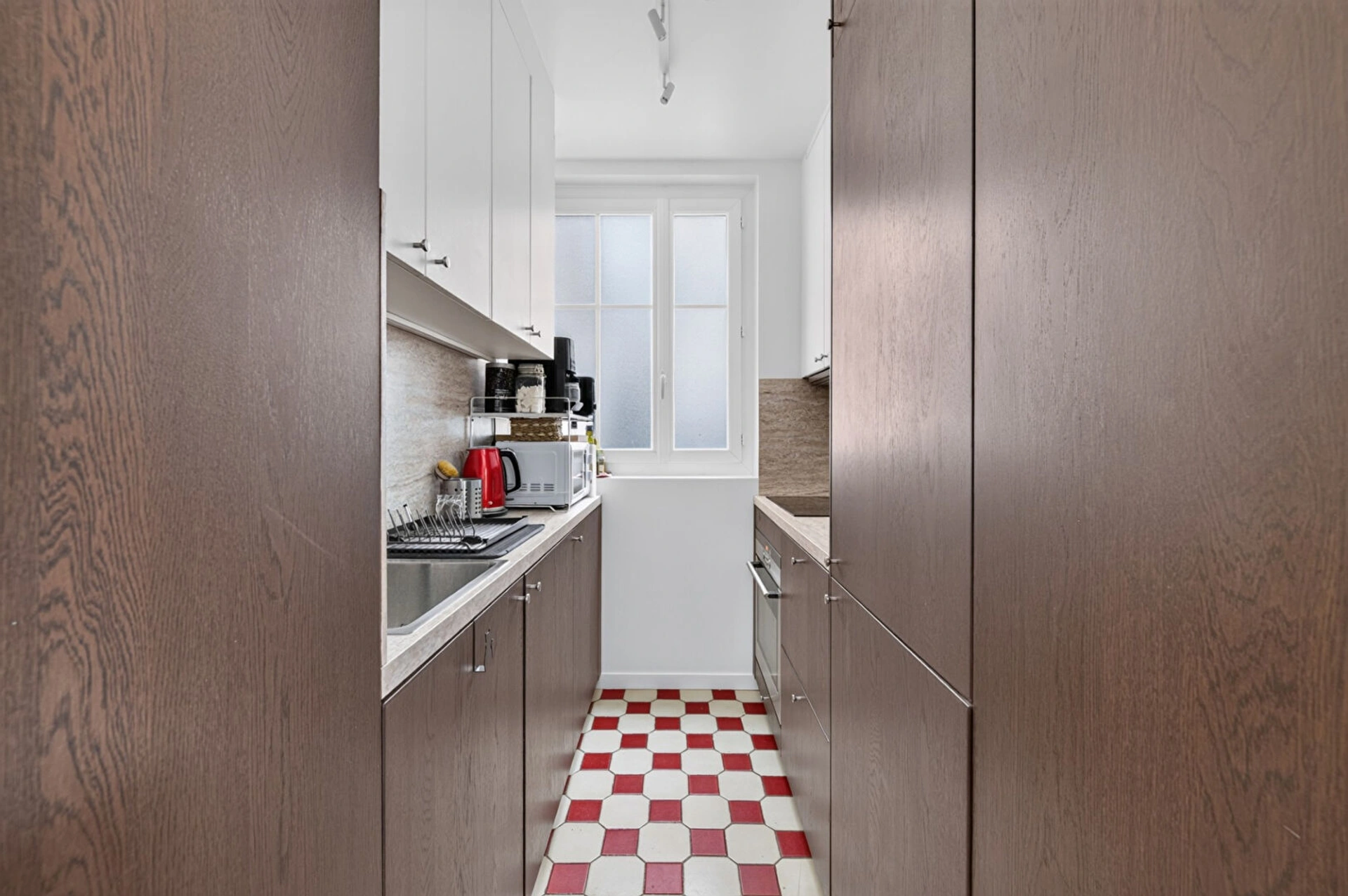 PARIS 20 - RUE PELLEPORT - 355 000 2