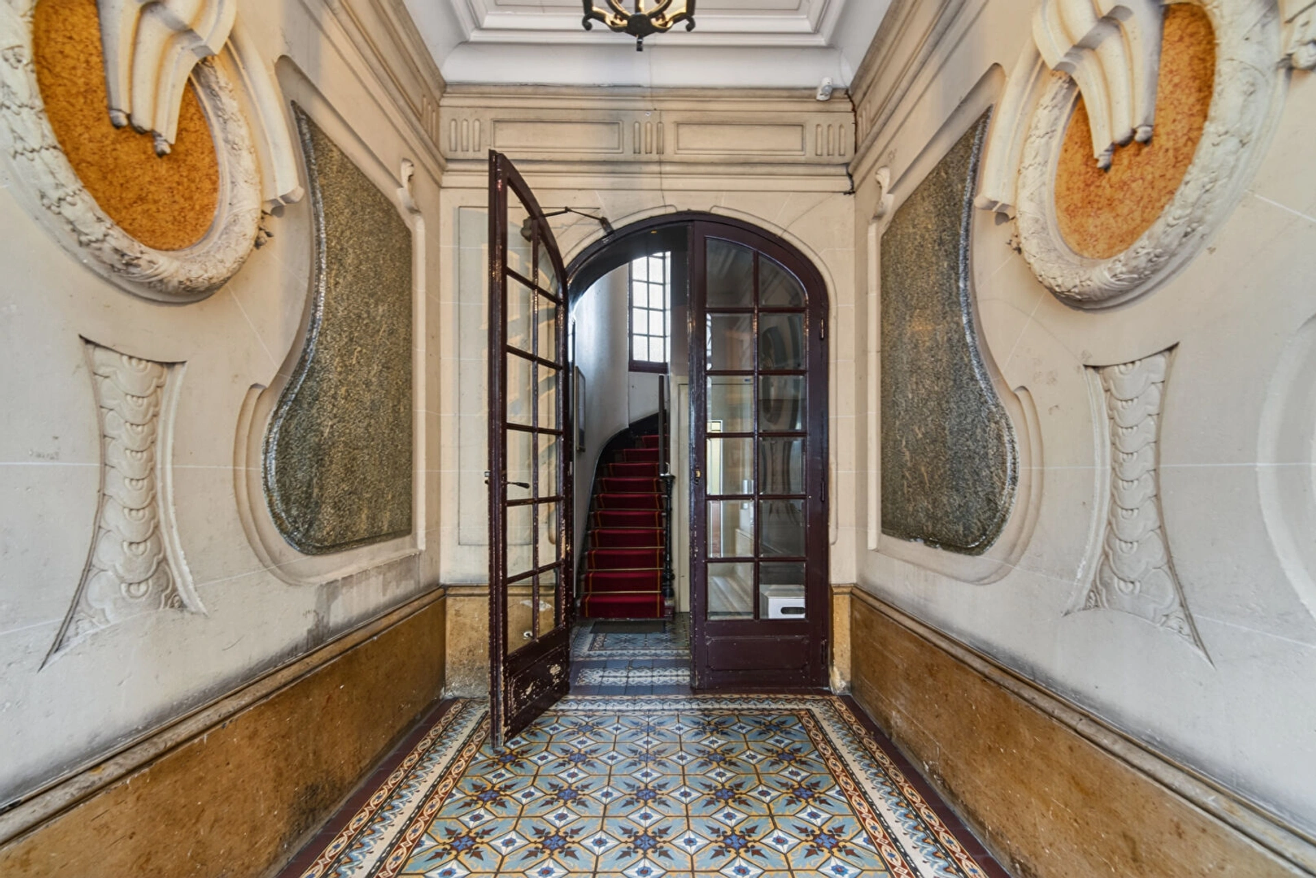 PARIS 20 - RUE DES PYRENEES 6