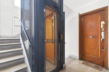 PARIS - AV GAMBETTA 8