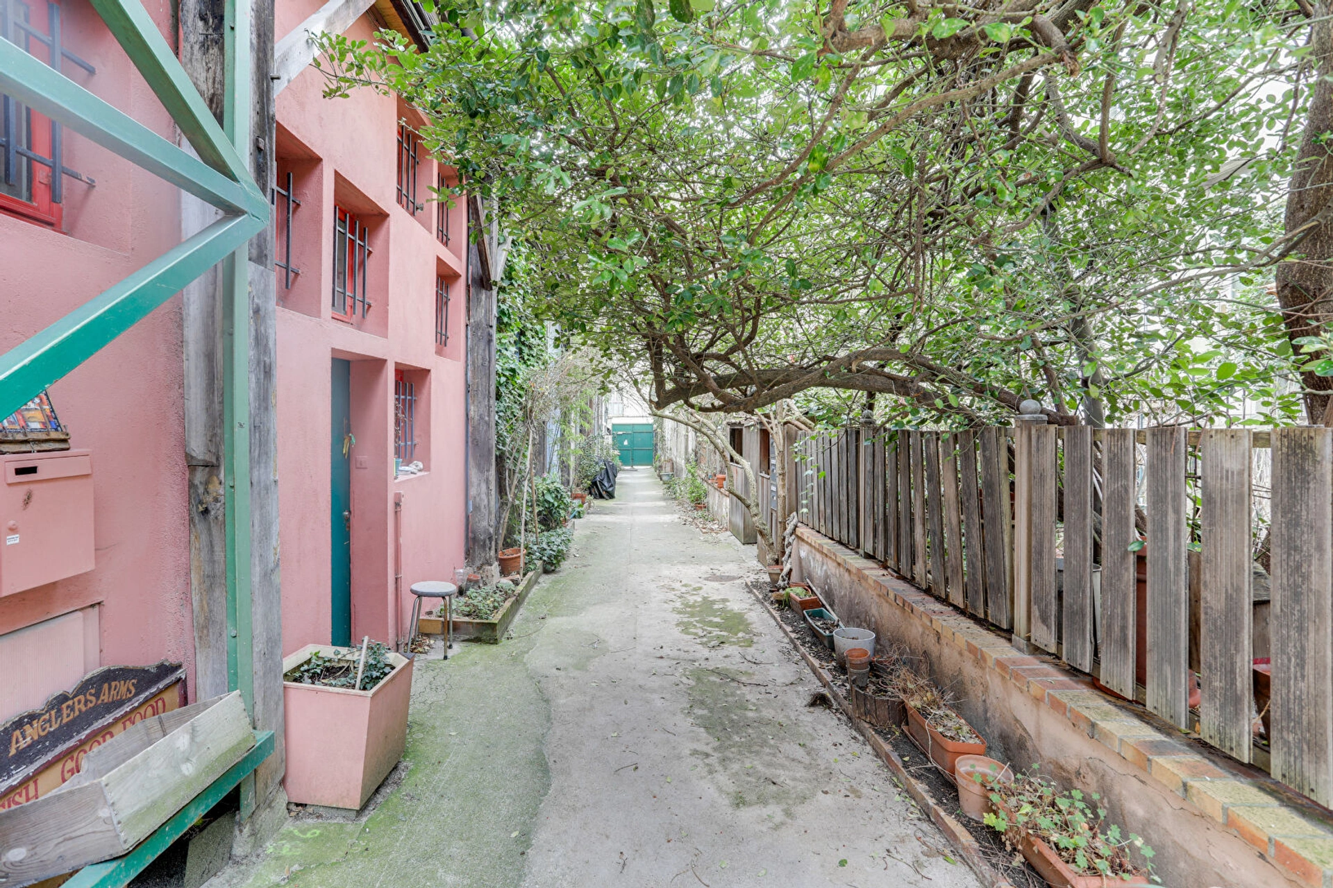 PARIS 20 - RUE BOYER 3