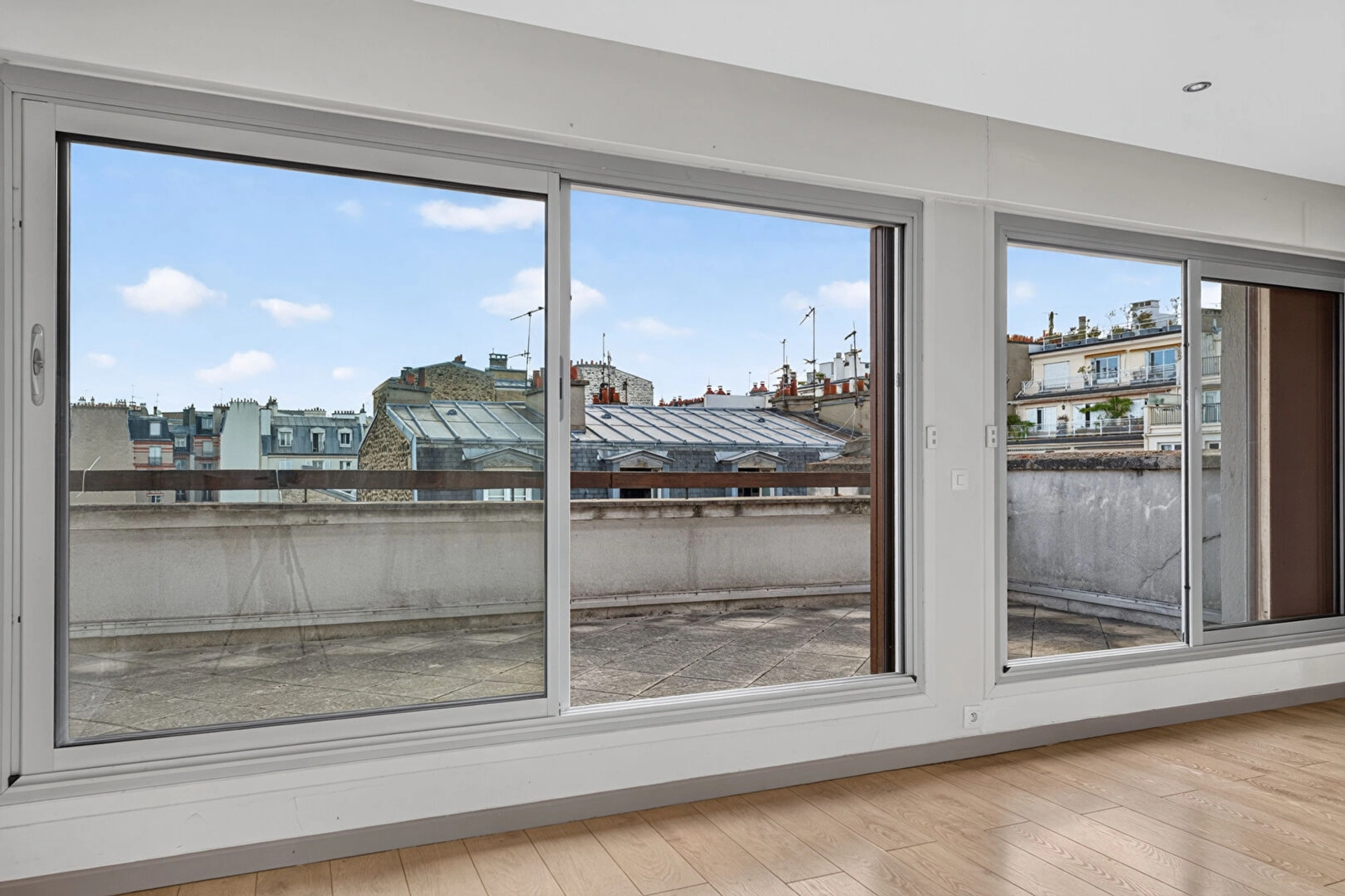 PARIS 16 - RUE PARENT DE ROZAN 9