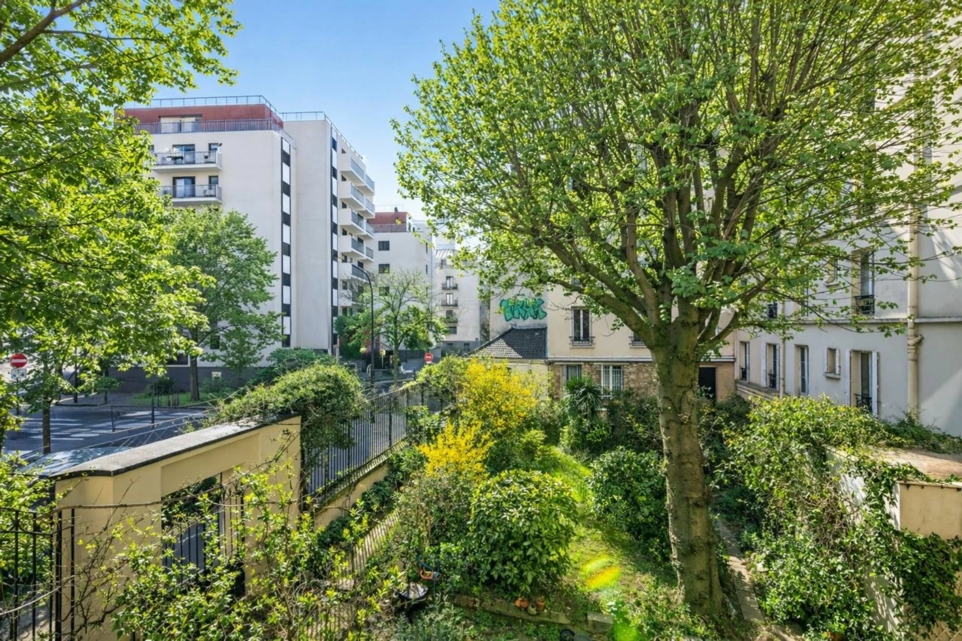 PARIS 20 - PIXERECOURT 8