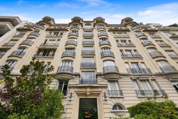 Boulevard Maurice Barrès, Neuilly-sur-Seine