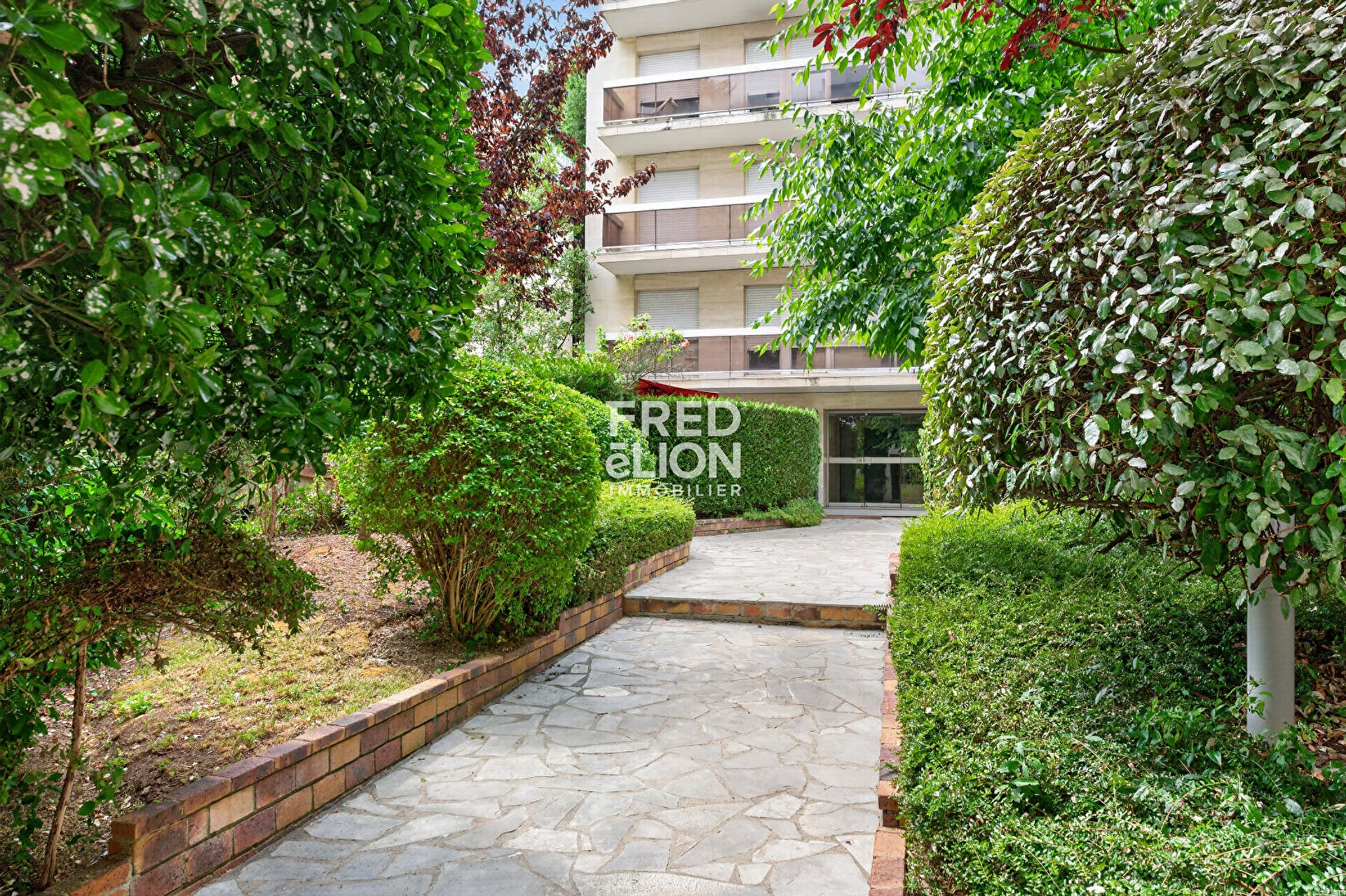 Pont de Neuilly - Studio 12
