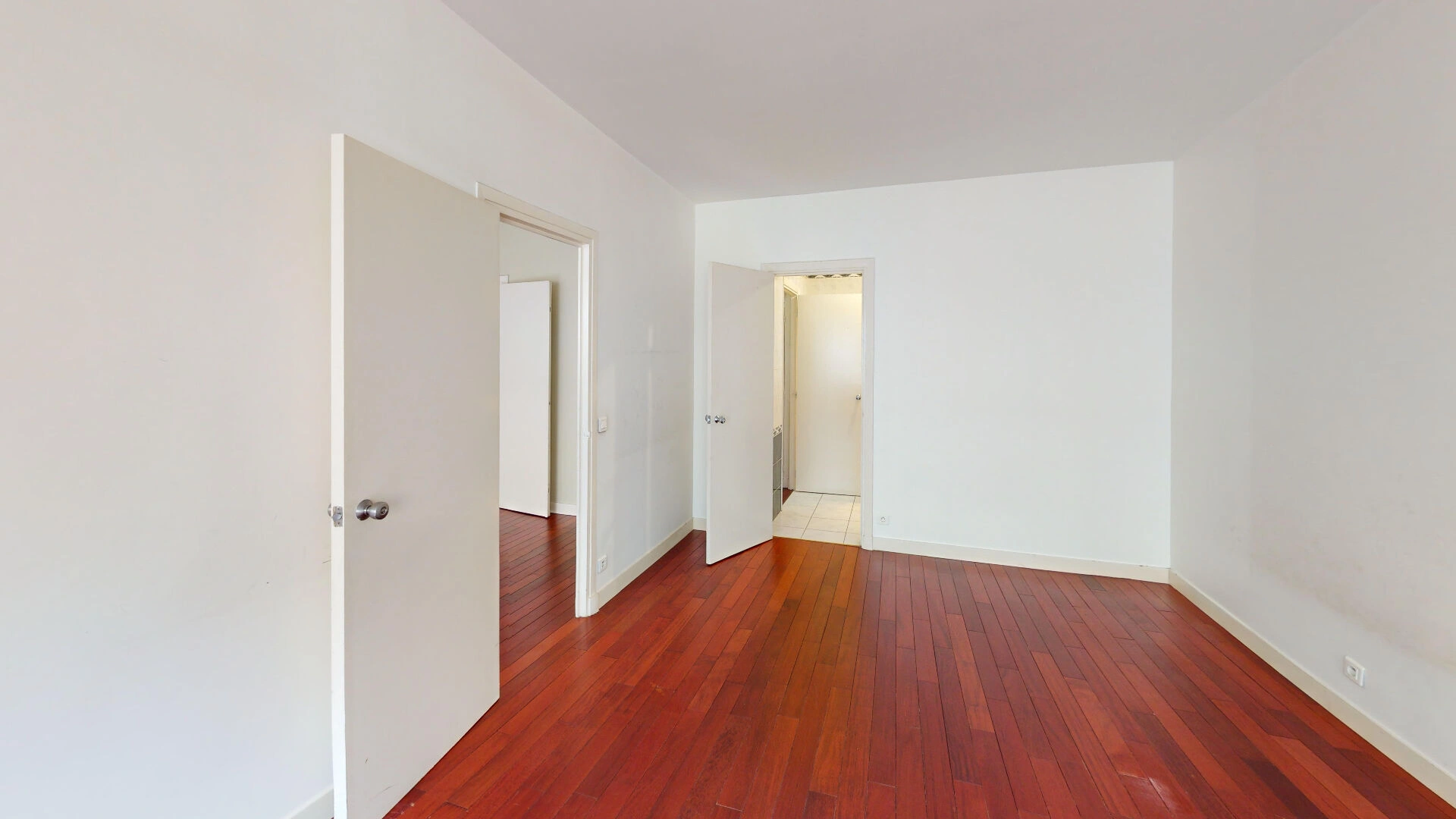 PARIS 8 - PONTHIEU 8