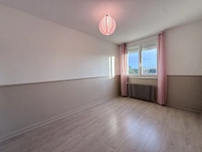 Maison 6 pièces d'environ 118 m2 avec jardin et garage   Sai