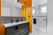 MAISON FAMILIALE T7   180 M2   PISCINE   PANNEAUX SOLAIRES  