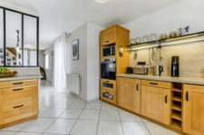 MAISON FAMILIALE T7   180 M2   PISCINE   PANNEAUX SOLAIRES  