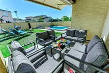 MAISON FAMILIALE T7   180 M2   PISCINE   PANNEAUX SOLAIRES  