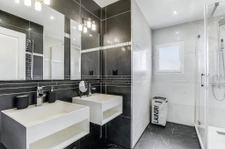 MAISON FAMILIALE T7   180 M2   PISCINE   PANNEAUX SOLAIRES  