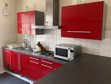 Maison, comprenant deux appartements