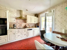 Maison de 185m2, 4 chambres, garage et jardin