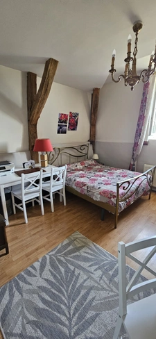 Appartement 2 pièces 63 m2 au sein du château de Cosnac 9