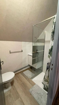 Ensemble, local commercial et appartement de 163 m2  14