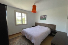 Lake views, private park setting and river access   Peaceful