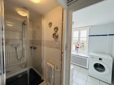 Charming 3-Bedroom Riverside Home with Beautiful Views   Vou