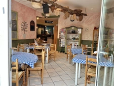 Café Opportunity with 3-Bedroom Accommodation and Garden
