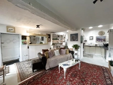 Elegant 206 m2 Manor House with 5 Bedrooms, 4 Shower Rooms, 