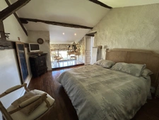 Beautiful Character Property with Luxury Gîte and Heated Poo