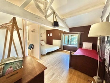 Stone property complex with two houses, 7 bedrooms and gîte 