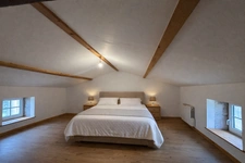 4-Bedroom Family Home in the Heart of the Village with Enclo