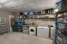 Charming 3-Bedroom Riverside Home with Beautiful Views   Vou