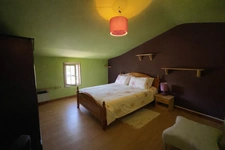 Lake views, private park setting and river access   Peaceful