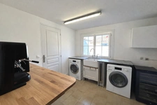 Character Country House with Electric Gates, Tree-Lined Driv