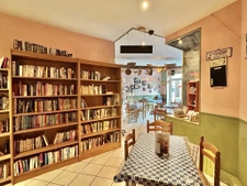 Café Opportunity with 3-Bedroom Accommodation and Garden