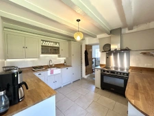 Character Country House with Electric Gates, Tree-Lined Driv