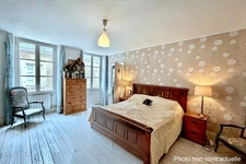 Spacious Townhouse with Garden in the Centre of Civray