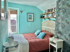 Café Opportunity with 3-Bedroom Accommodation and Garden