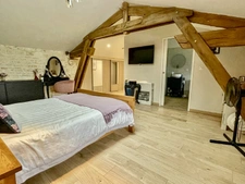 Maison de maitre, 4 chambres, salle de jeux, économique, lim