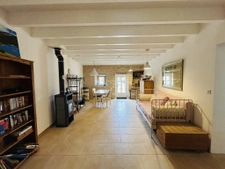 Impressive 5 Bedroom Detached Home with Large Garden and Gît