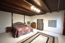 MILL HOUSE   Former mill of 161 m2 near the river   3 bedroo