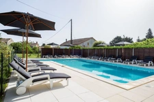 Manor house and 5 gîtes   27 guest capacity   460 m2 living 