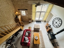 Impressive 5 Bedroom Detached Home with Large Garden and Gît