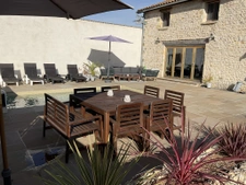 Manor house and 5 gîtes   27 guest capacity   460 m2 living 