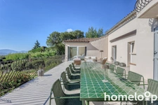GRIMAUD — VILLA PROVENÇALE RÉNOVÉE AVEC VUE SUR LE GOLFE DE SAINT-TROPEZ
