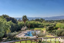 GRIMAUD — VILLA PROVENÇALE RÉNOVÉE AVEC VUE SUR LE GOLFE DE SAINT-TROPEZ