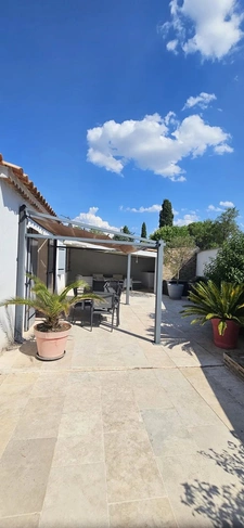 Villa de plain-pied rénovée avec piscine – Garéoult (Provence Verte)