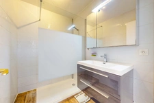 Appt 2 p. avec terrasse et parking 1 v. –Cagnes-sur-Mer GARE
