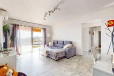 Appt 2 p. avec terrasse et parking 1 v. –Cagnes-sur-Mer GARE