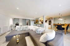Cagnes-sur-Mer : Appart. 3 chambres, terrasse, 2 pl. parking