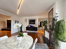 Appartement d’exception – 180 m² – terrasse – stationnements – cave voûtée