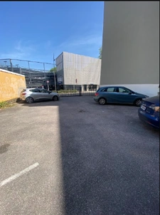 Place de stationnement 