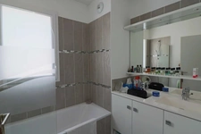 Appartement T4, 84m², terrasse 60m², garages